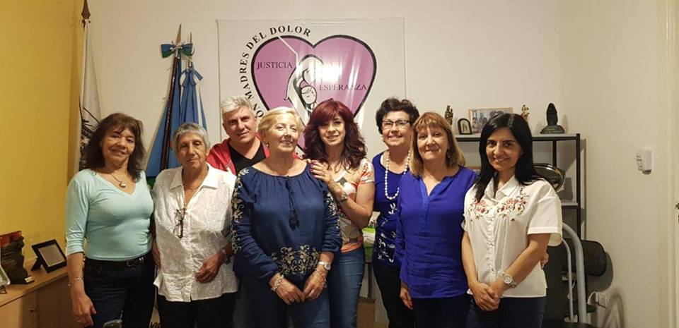 Antígona frente a Polínices muerto.<br />
Nikiforos Lytras. Galería<br />
Nacional de Grecia.