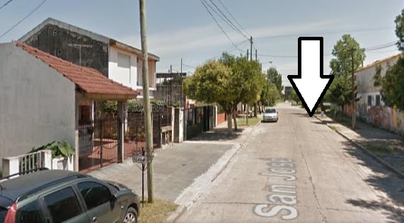 La yemení Tawakul Karman con las liberianas Leymah Gbowee y Ellen Johnson-Sirleaf durante la recepción del Premio Nobel de la Paz 2011.