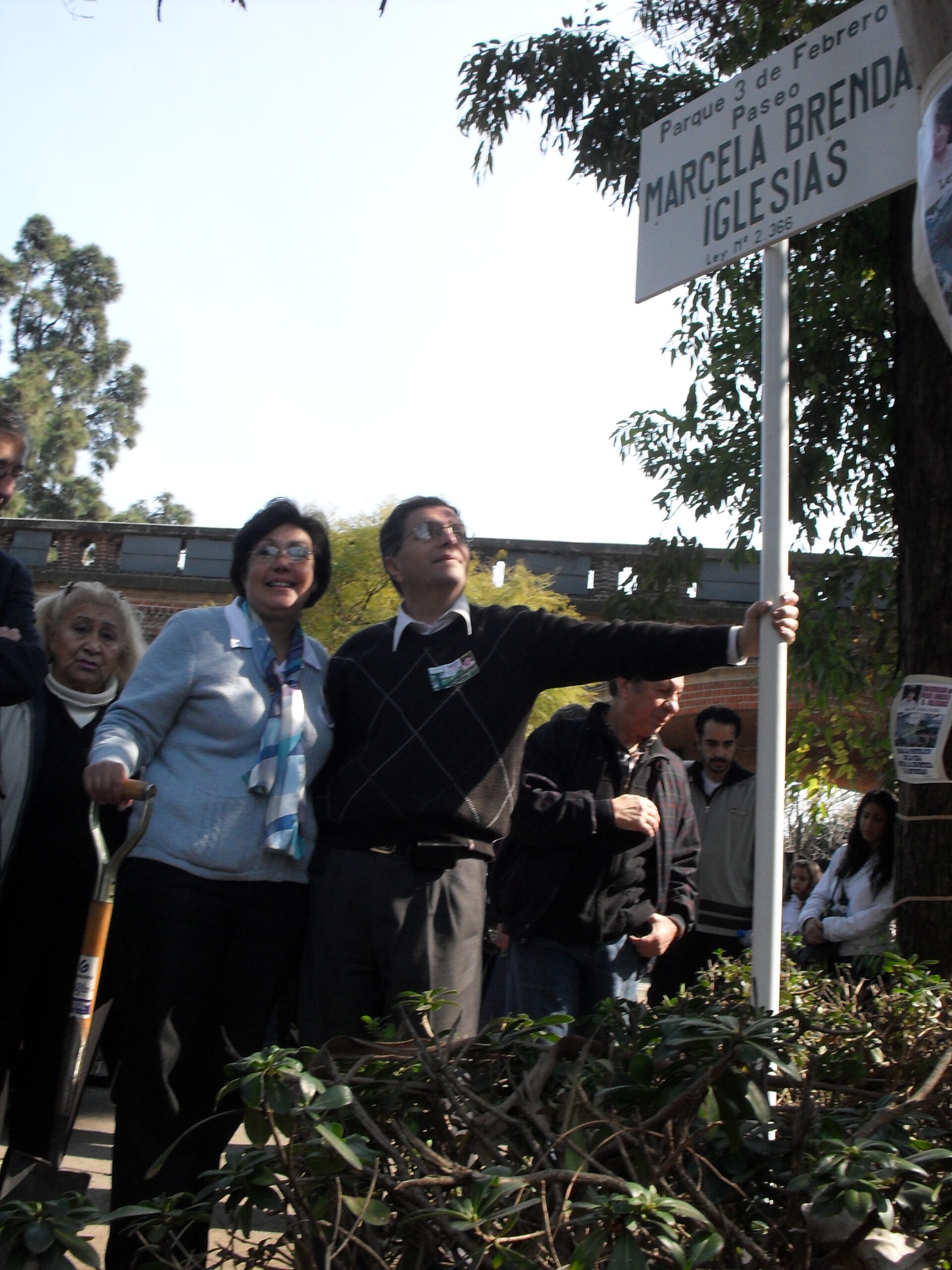 Un grupo de Madres del Dolor de Santiago del Estero (La Verdad, 20/10/2000).
