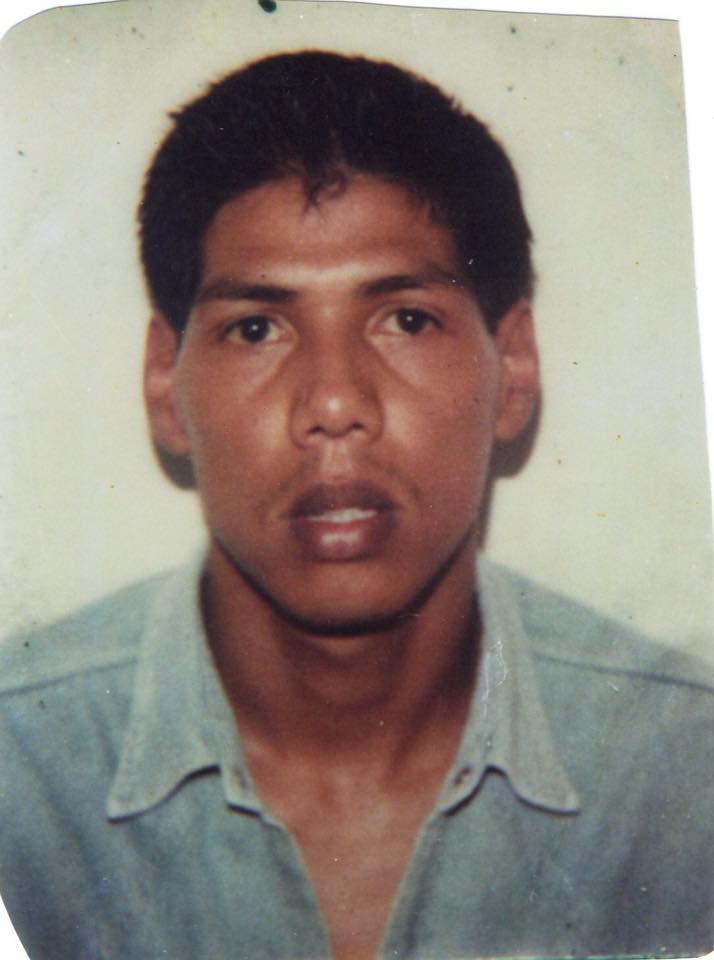 Un grupo de Madres del Dolor de Santiago del Estero (La Verdad, 20/10/2000).