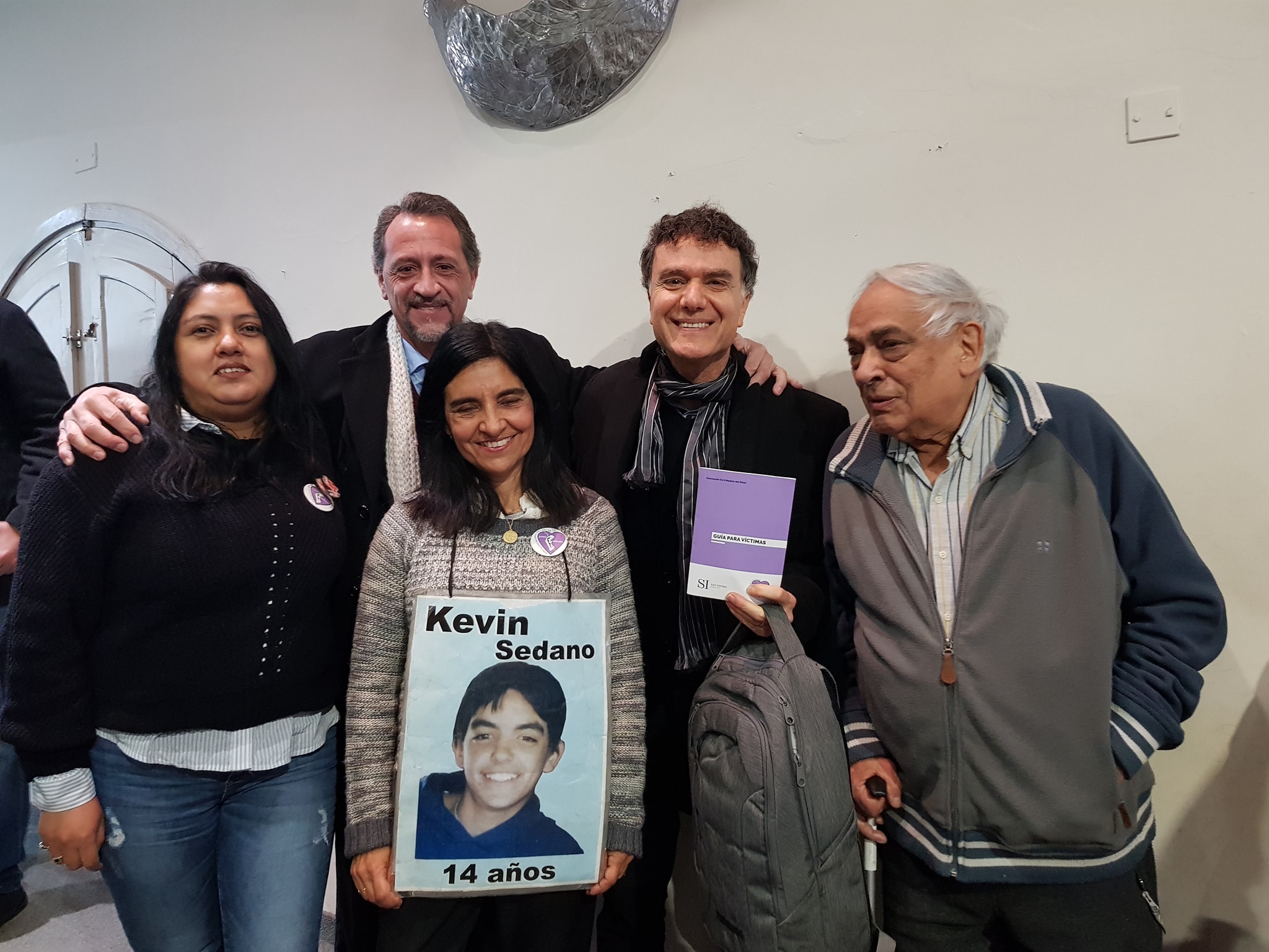 La yemení Tawakul Karman con las liberianas Leymah Gbowee y Ellen Johnson-Sirleaf durante la recepción del Premio Nobel de la Paz 2011.