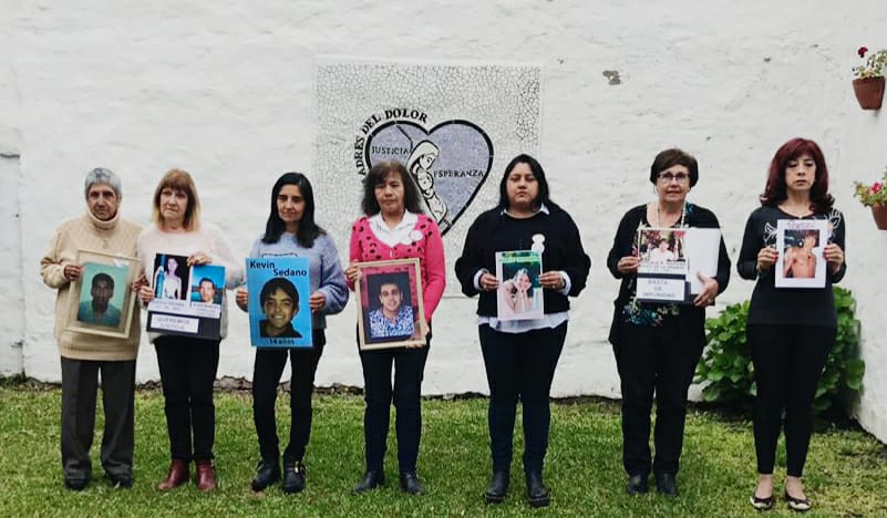 Elvira Torres, Elsa Gómez, Matías Bagnato, Marta Canillas, Silvia Irigaray, Nora Iglesias, Isabel Yaconis y Viviam Perrone, de la Asociación Civil Madres del Dolor (2018).