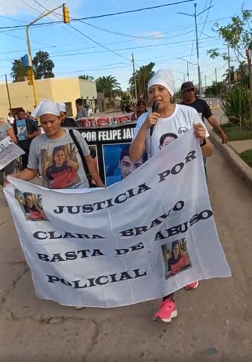 Matías Bagnato, Marta Canillas, Isabel Yaconis, Elvira Torres, Silvia Irigaray, Silvia Fredes y Viviam Perrone, de la Asociación Civil Madres del Dolor (2017).